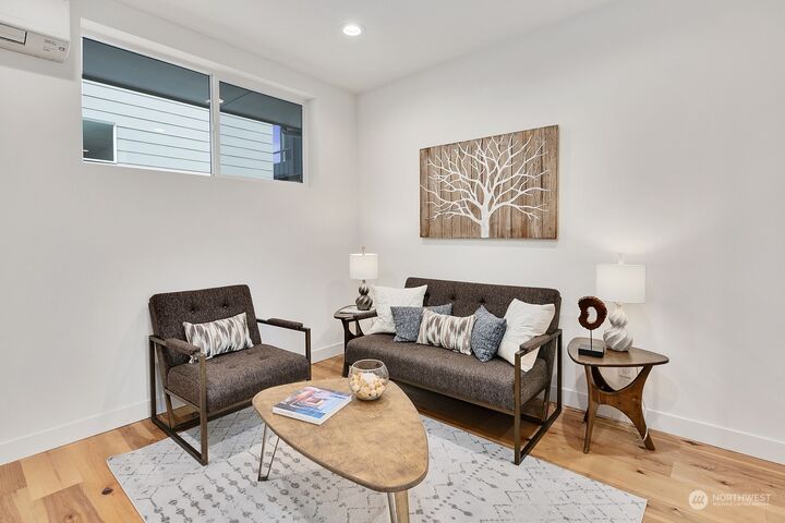 Property Photo:  4515 C Sunnyside Avenue N  WA 98103 