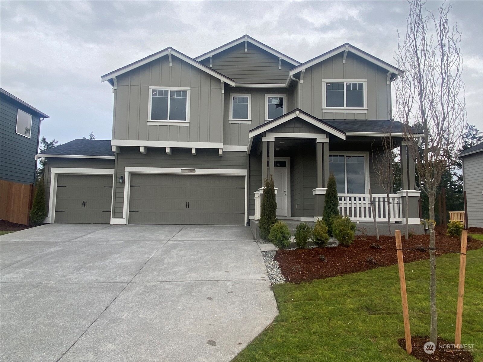 Property Photo: 2731 173rd Avenue E WA 98391