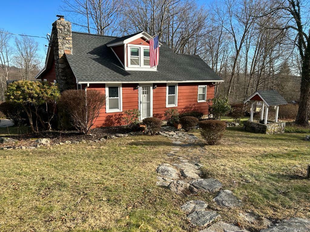 Property Photo:  3 Elm Road  NY 10541 