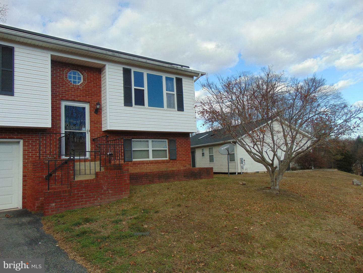 Property Photo:  330 Rachels Way  MD 20678 