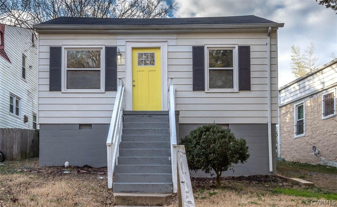 Property Photo:  2720 Clifton Avenue  VA 23222 