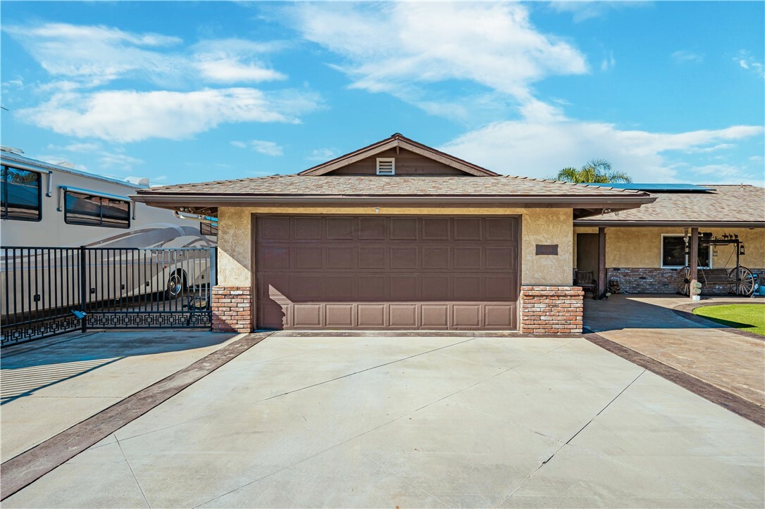 Property Photo:  32095 Gruwell Street  CA 92595 