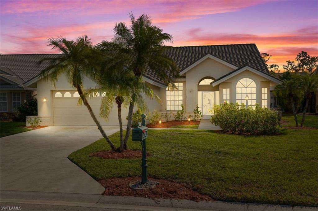 Property Photo: 104 Granville Ct FL 34104
