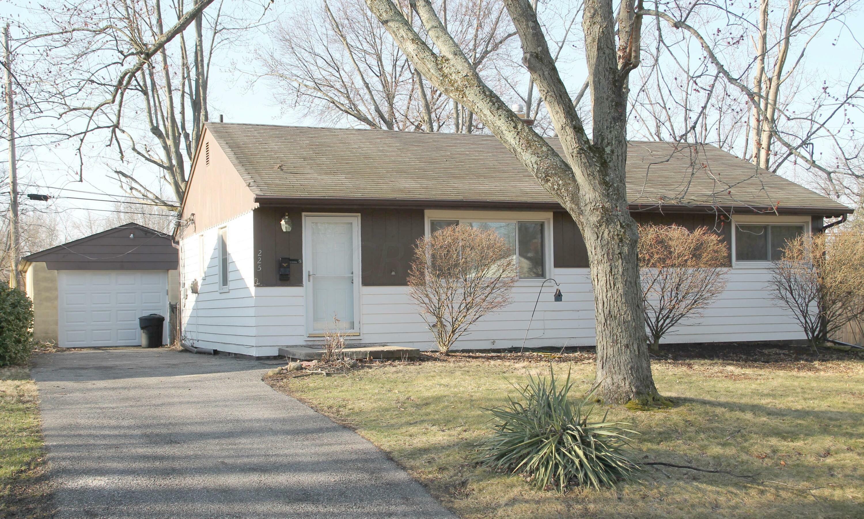 Property Photo:  225 Pingree Drive  OH 43085 