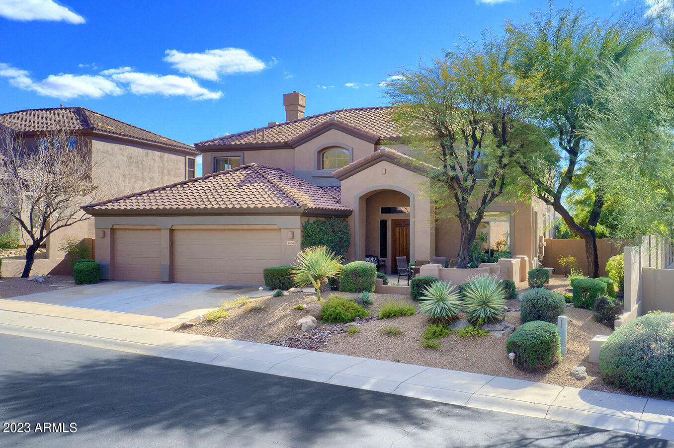 10733 E Butherus Drive  Scottsdale AZ 85255 photo