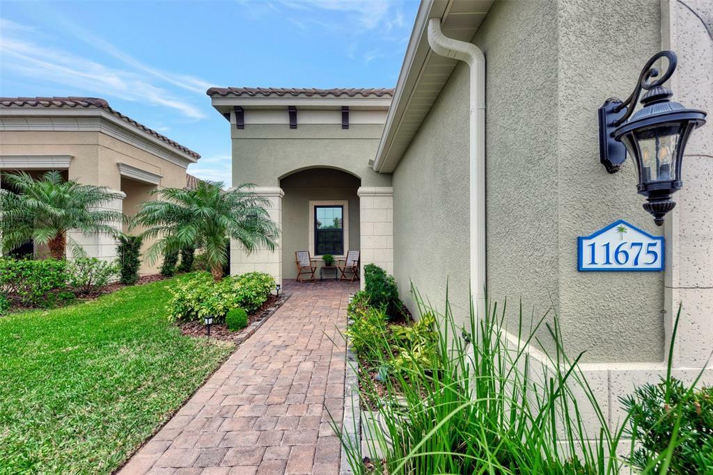 Property Photo:  11675 Okaloosa Drive  FL 34293 