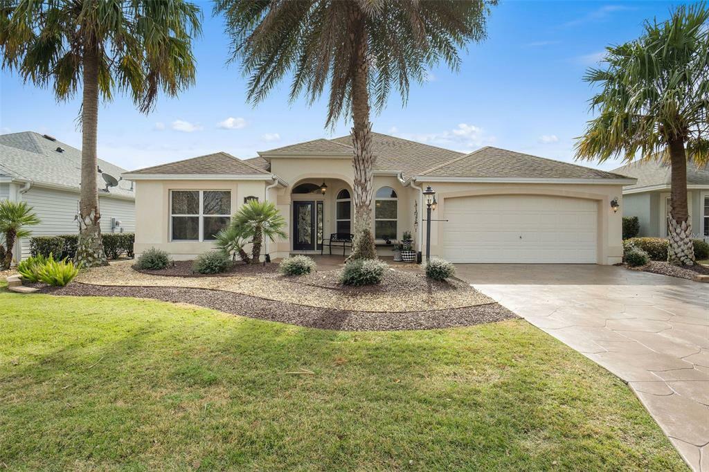 Property Photo:  1440 Gayle Mill Drive  FL 32162 