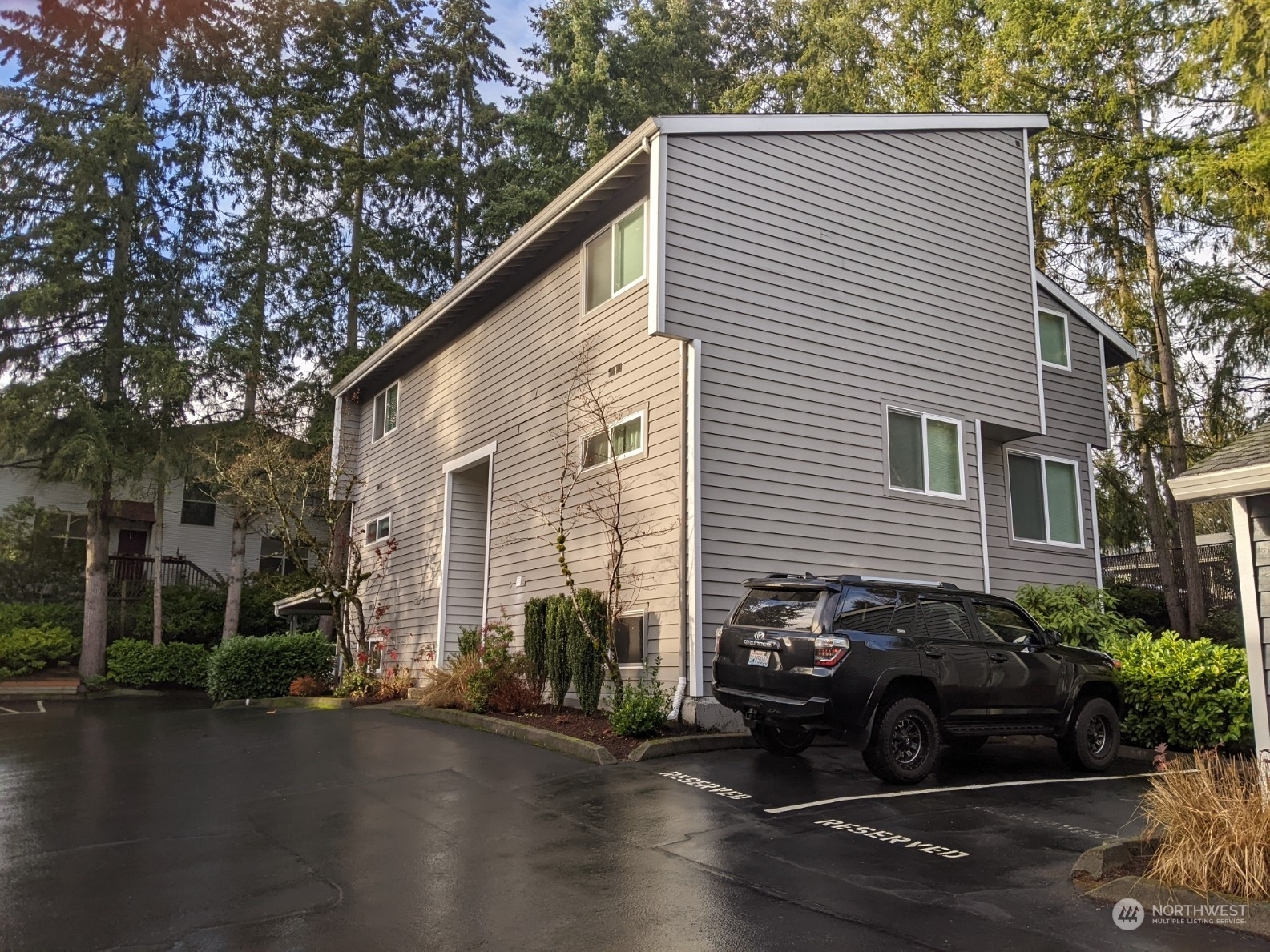 Property Photo:  3005 127th Place SE B12  WA 98005 