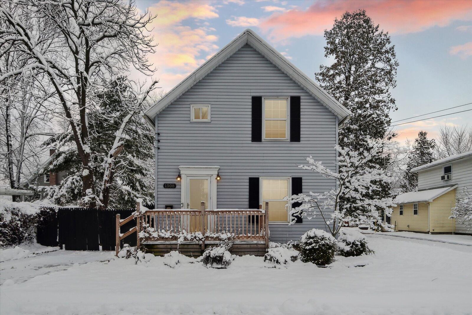 Property Photo: 1508 Mound Avenue MI 49203