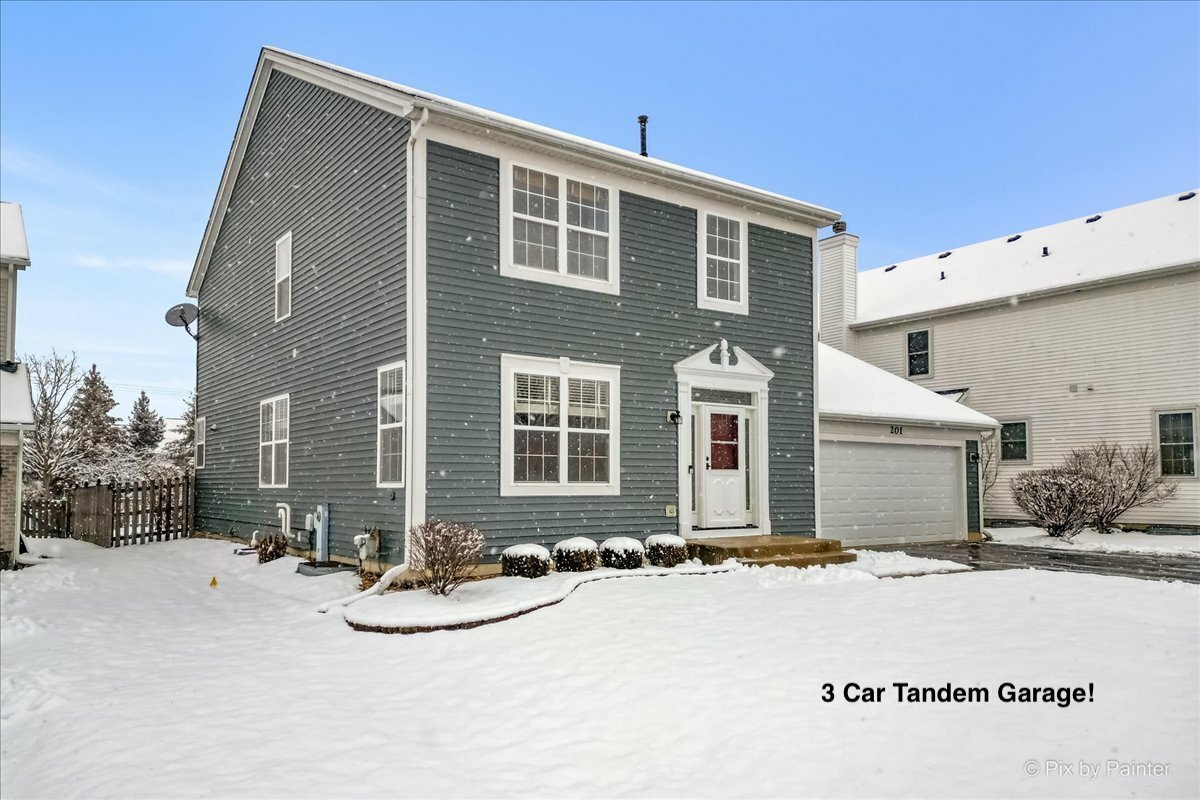 Property Photo: 201 Sunbury Drive IL 60175