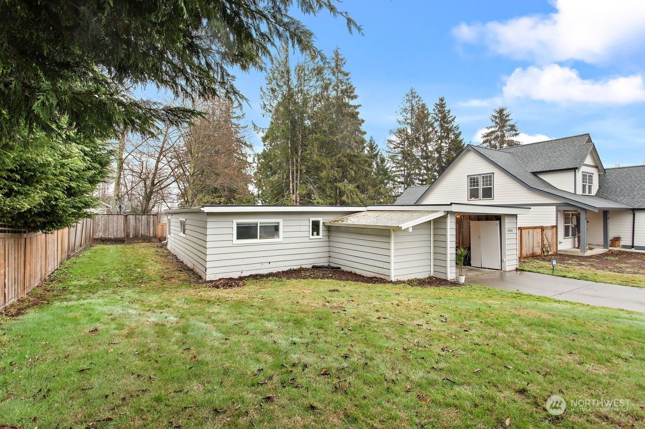 Property Photo: 5924 Shannon Avenue WA 98248