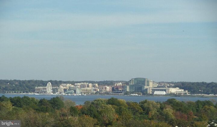 2059 Huntington Avenue 605  Alexandria VA 22303 photo