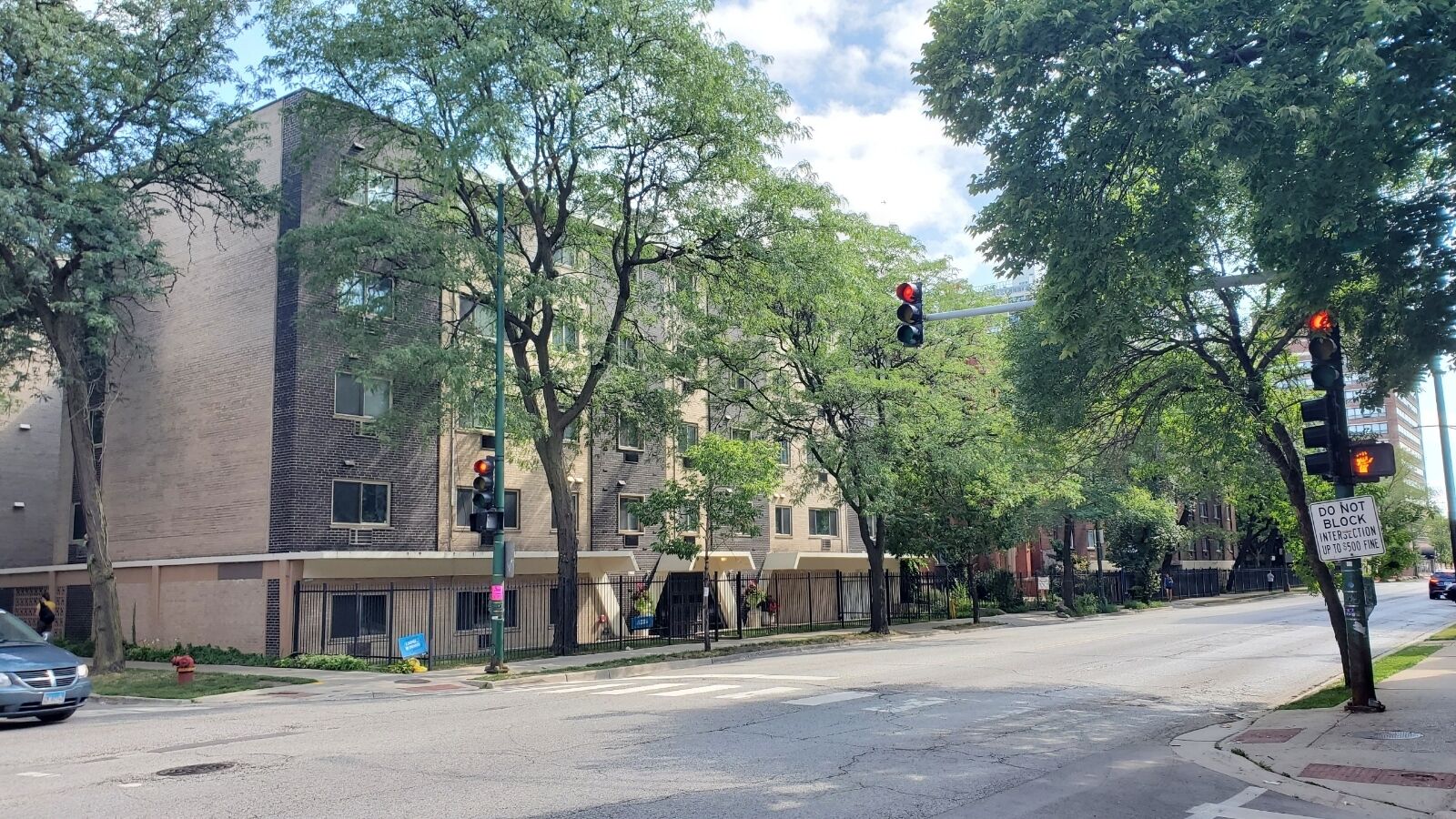 Property Photo:  1060 W Hollywood Avenue 508  IL 60660 