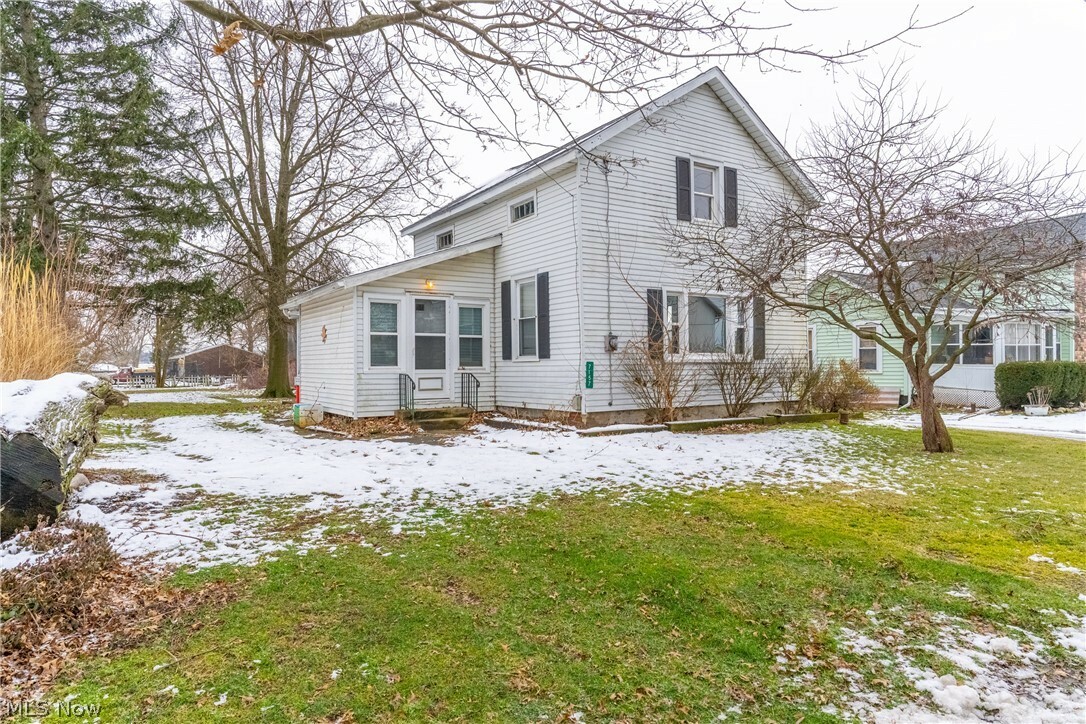 Property Photo:  7157 Sterling Road  OH 44276 