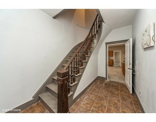 Property Photo: 25 Mechanic St MA 01570