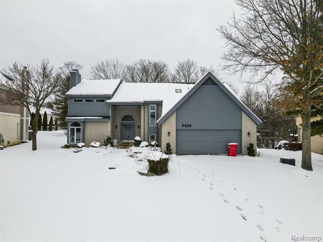 Property Photo:  7428 Silver Leaf Lane  MI 48322 