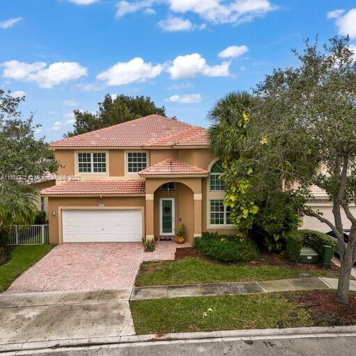 Property Photo: 1213 NW 167th Ave FL 33028