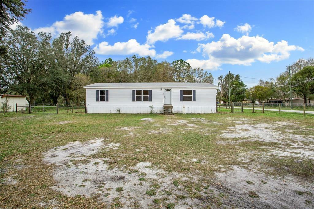 Property Photo:  5133 Bridle Path Drive  FL 33810 