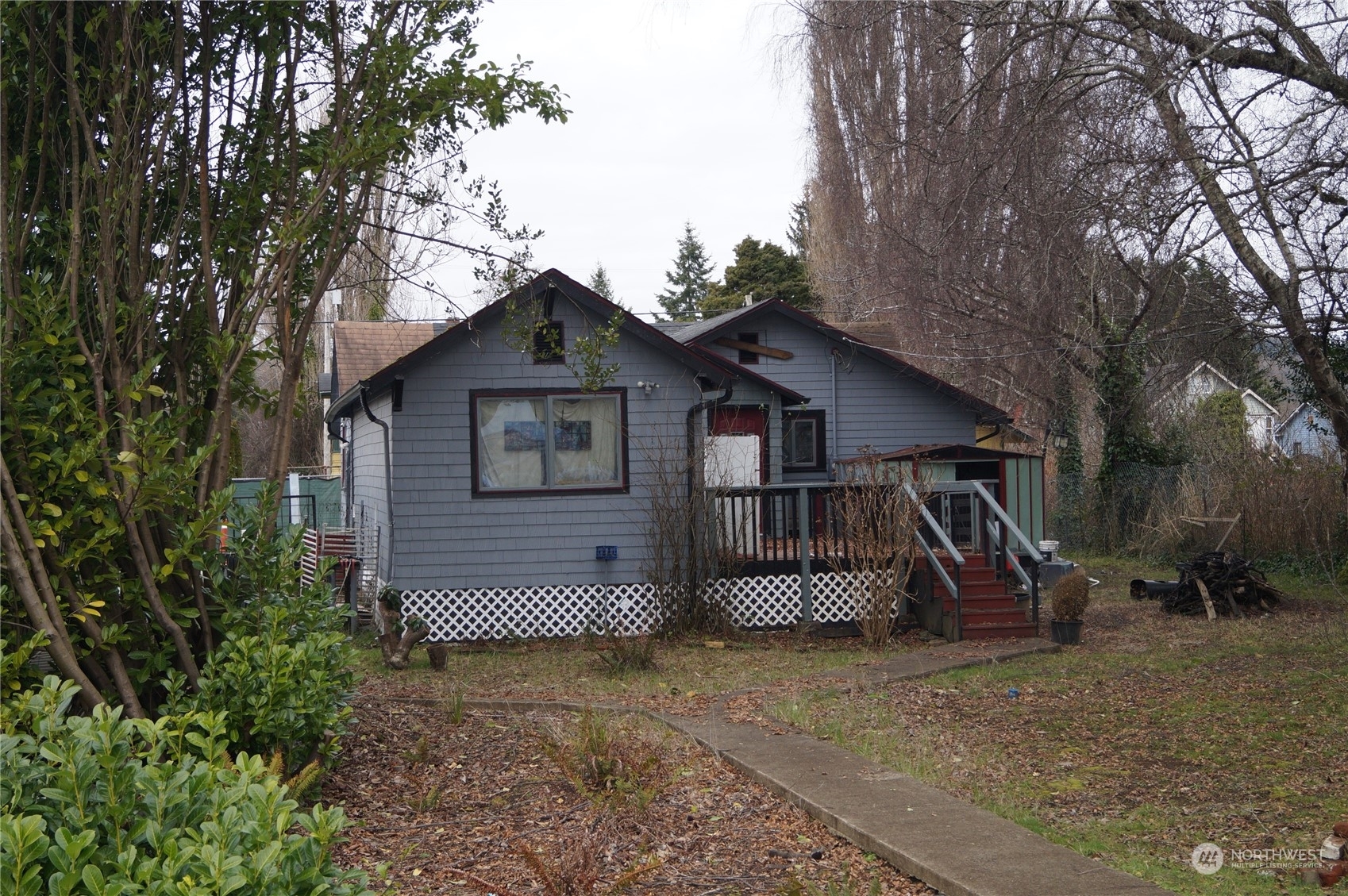 Property Photo:  904 W Perry Street  WA 98520 