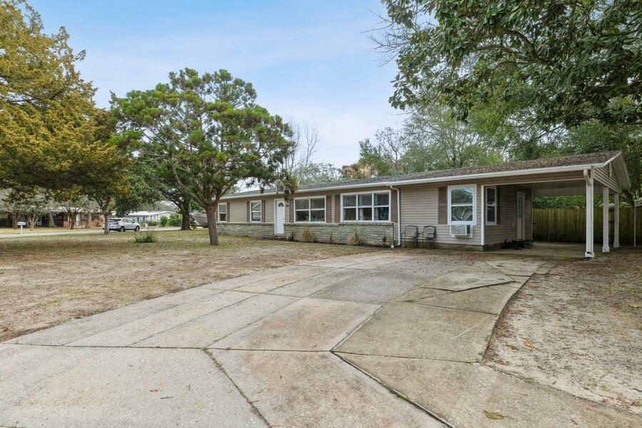 Property Photo:  116 NW Markella Road  FL 32548 