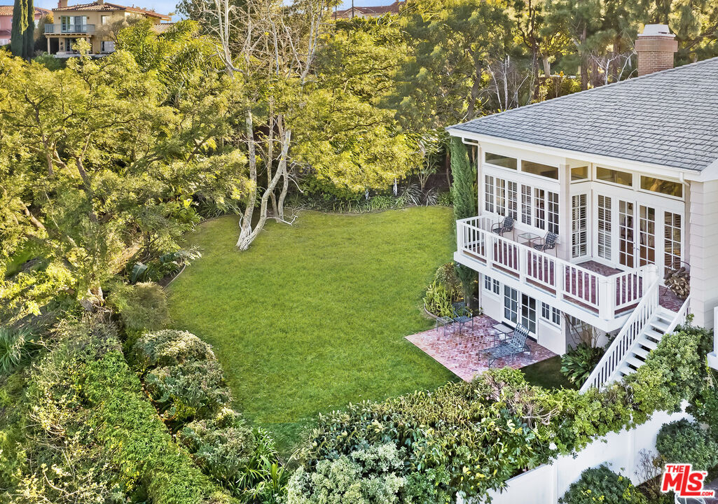 Property Photo:  12546   The Vista  CA 90049 