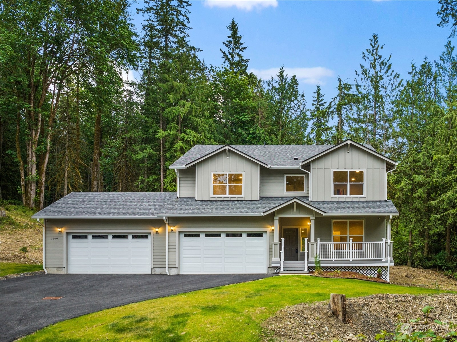 Property Photo:  3206 290th Way NE  WA 98053 