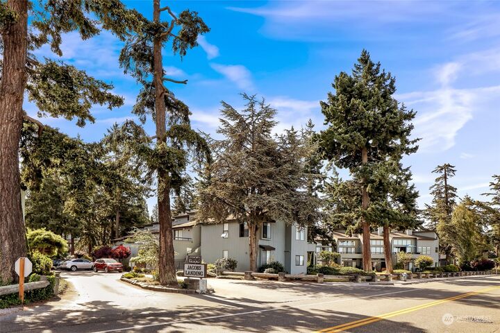 Property Photo:  7806  Birch Bay Drive 1008  WA 98230 
