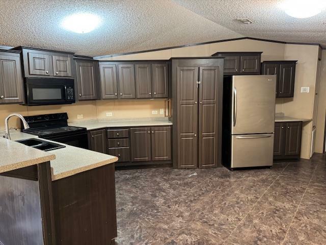 Property Photo: 401 1/2 S Woodward St TX 76821