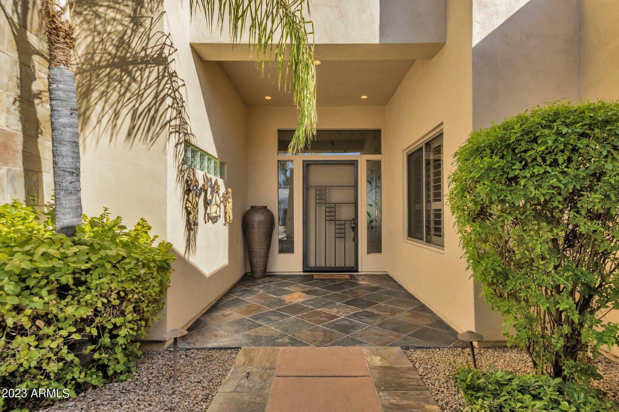 Property Photo: 10005 N 78th Place AZ 85258