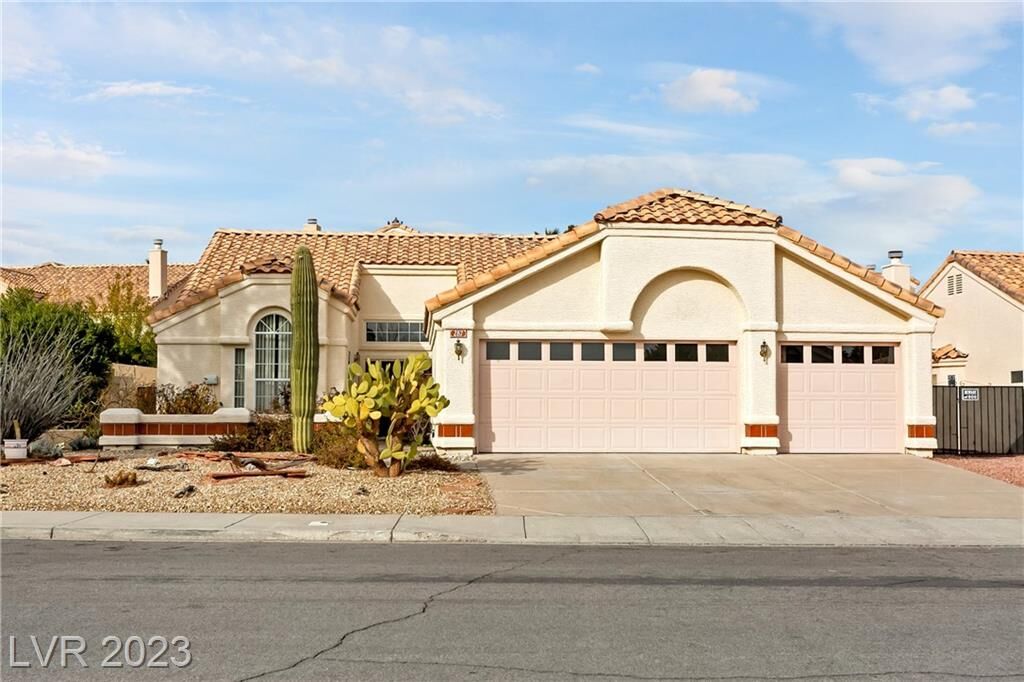 House for sale in Henderson 287 Willow Grove Circle, Henderson, NV 89014