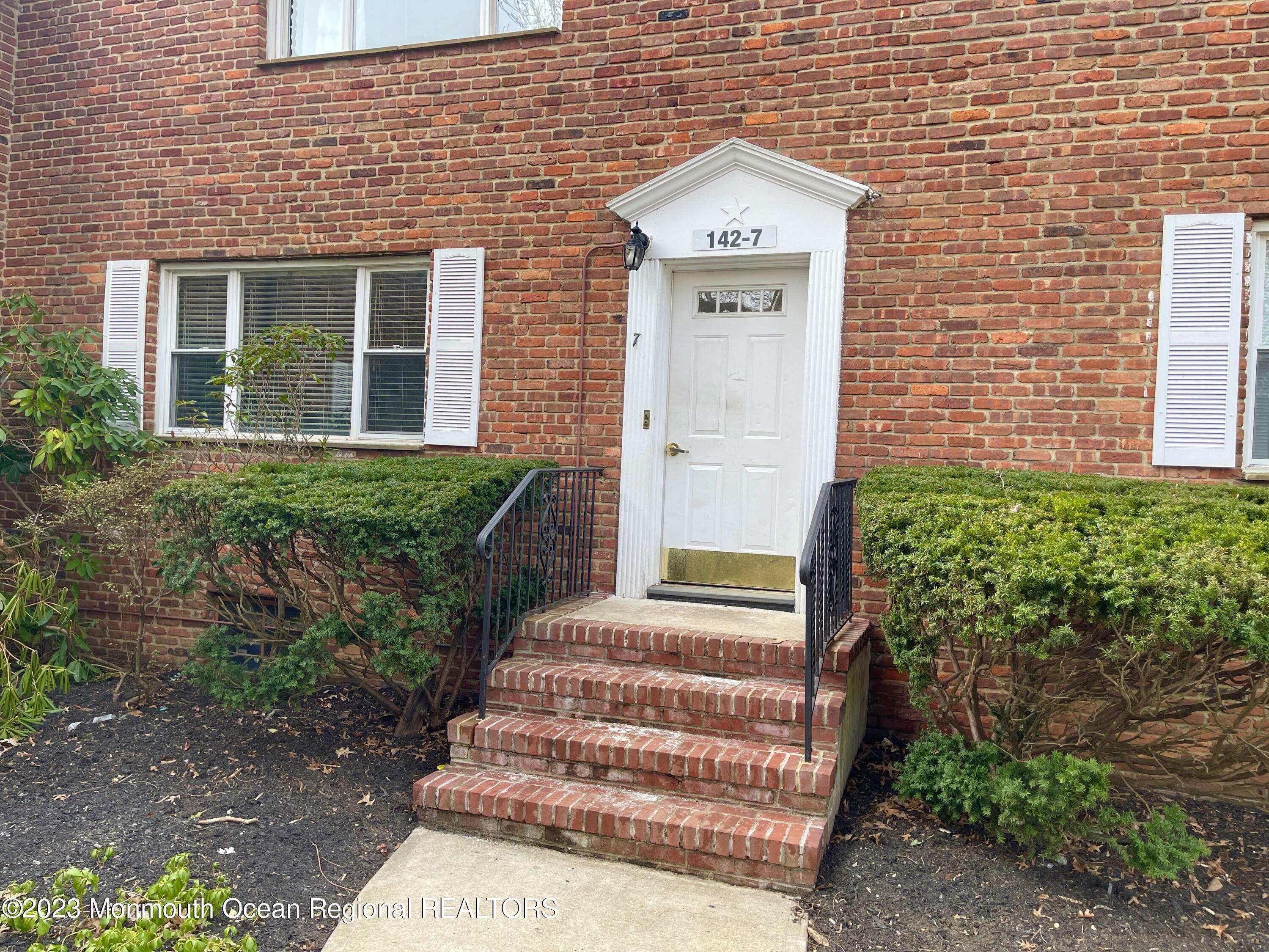 Property Photo:  142 South Street 7C  NJ 07701 