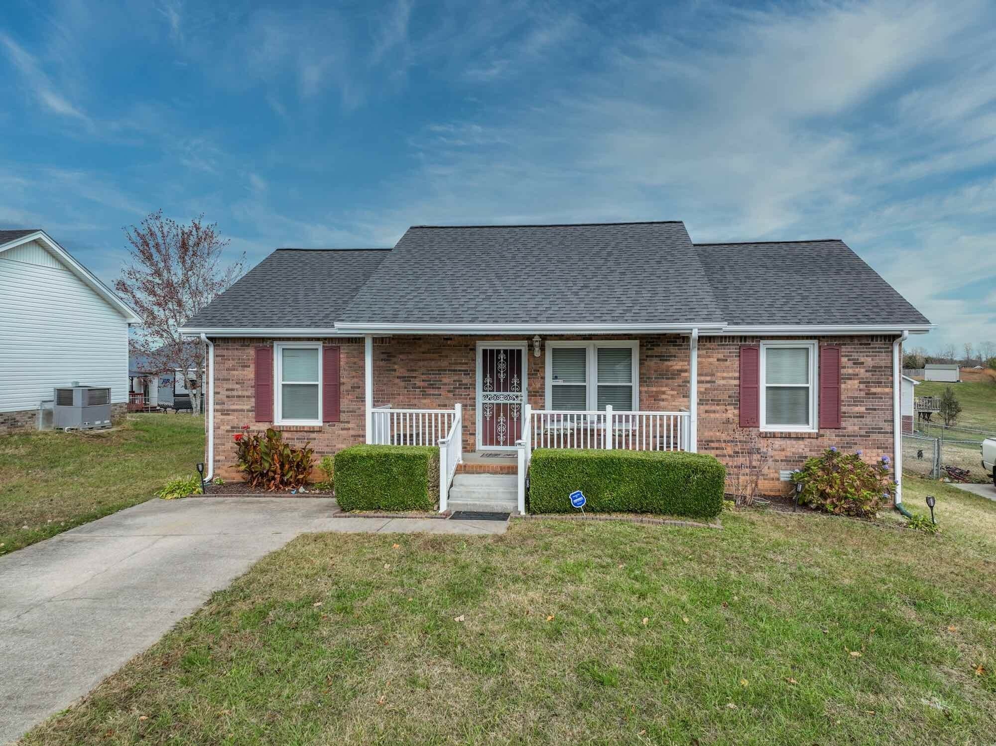 Property Photo:  1073 Bobcat Dr  TN 37042 