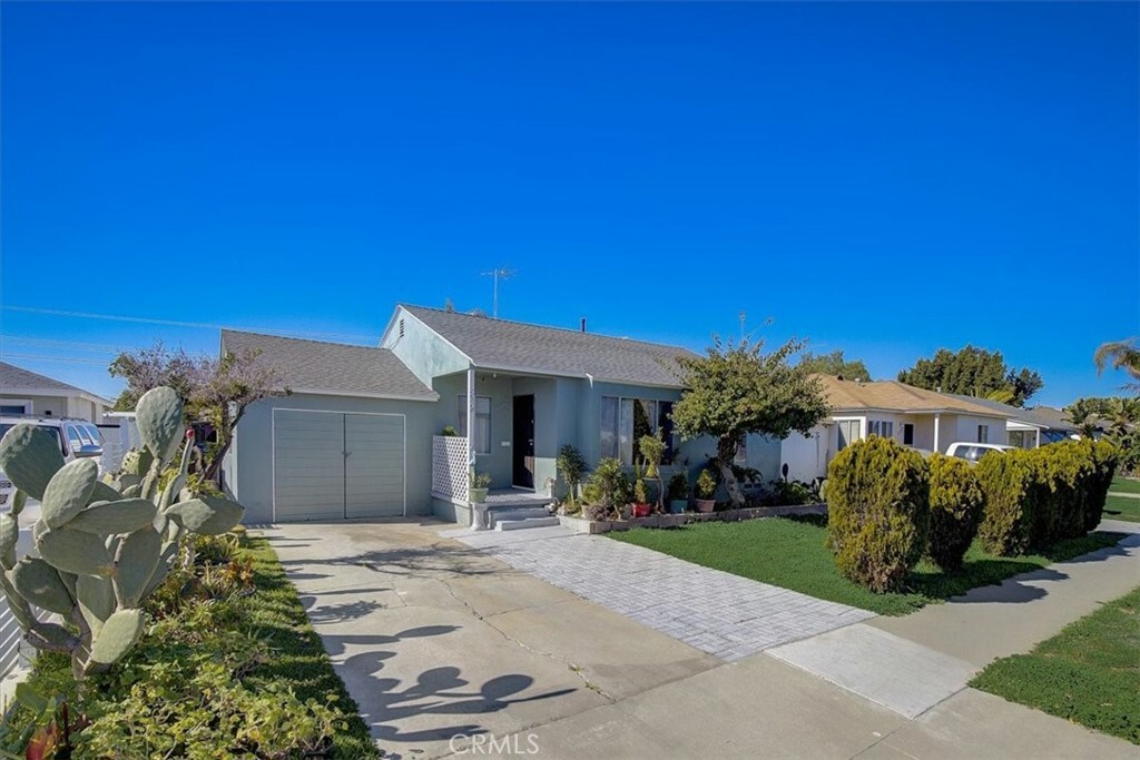 Property Photo: 14519 Van Ness Avenue CA 90249