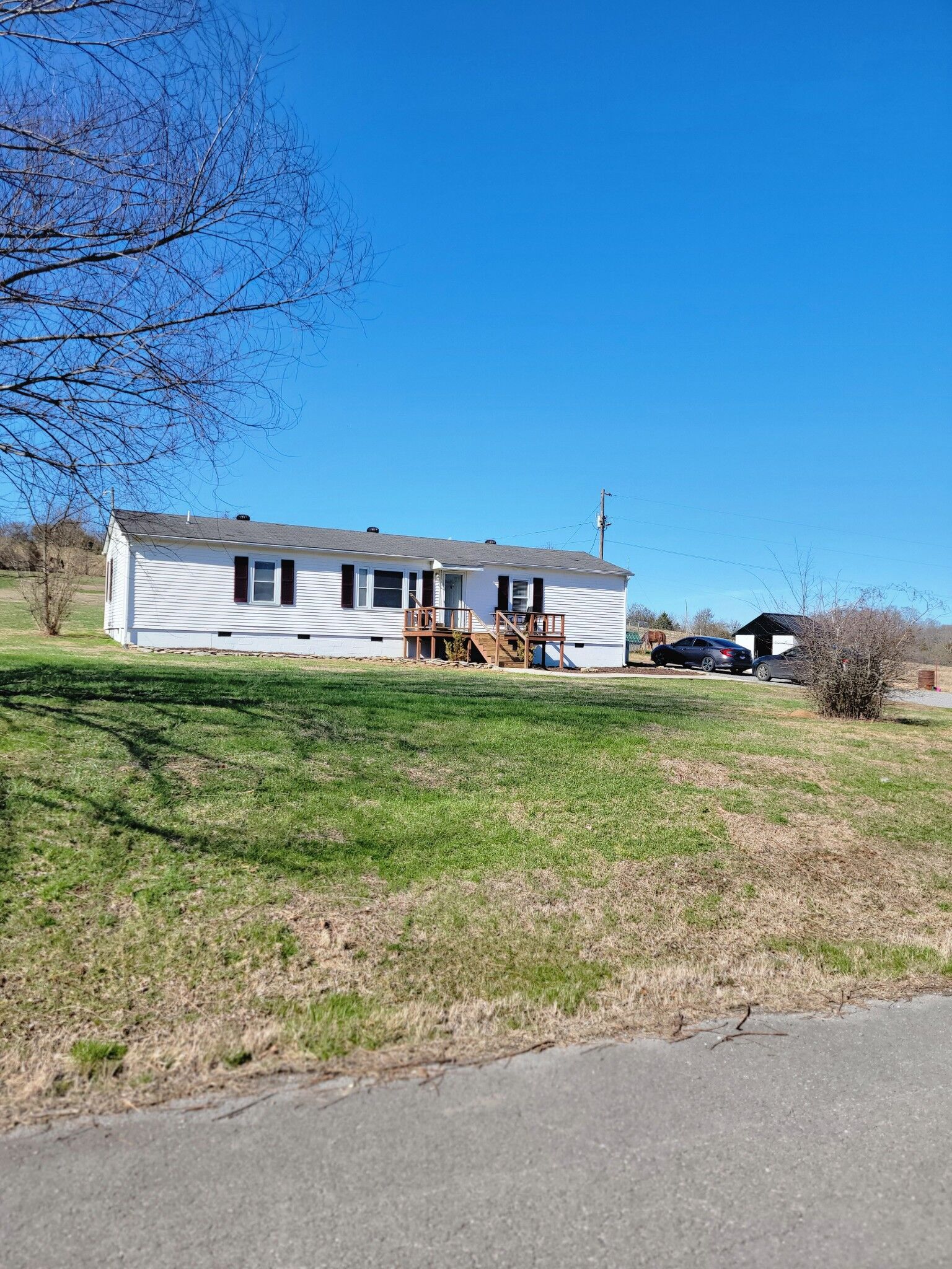 Property Photo: 4 Gingerbread Rd TN 37144