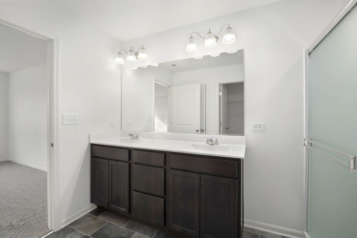 Property Photo: 1696 Dublin Drive IL 60140