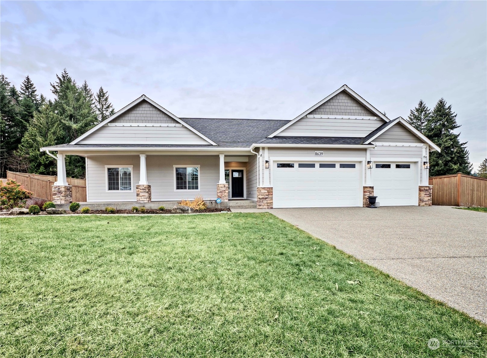 Property Photo:  8639 Fox Ridge Lane SE  WA 98513 