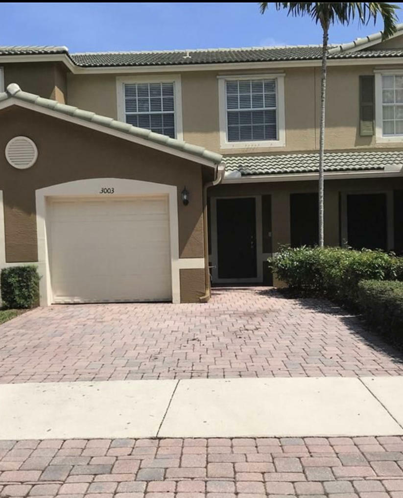 Property Photo:  3003 SE Lexington Lakes Drive 2  FL 34994 