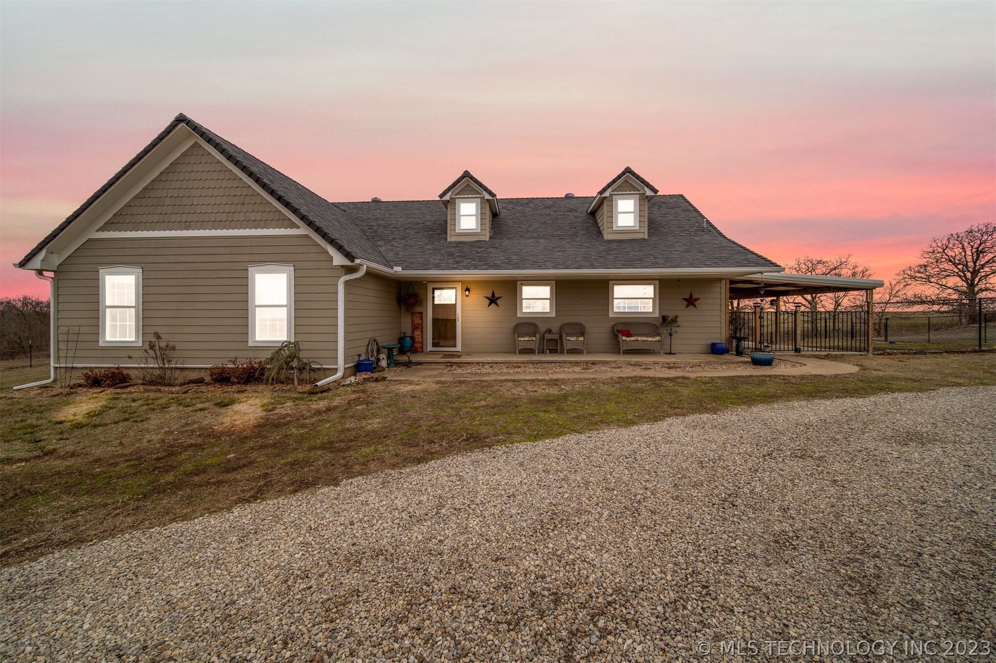 Property Photo: 23610 E 310 Road OK 74016