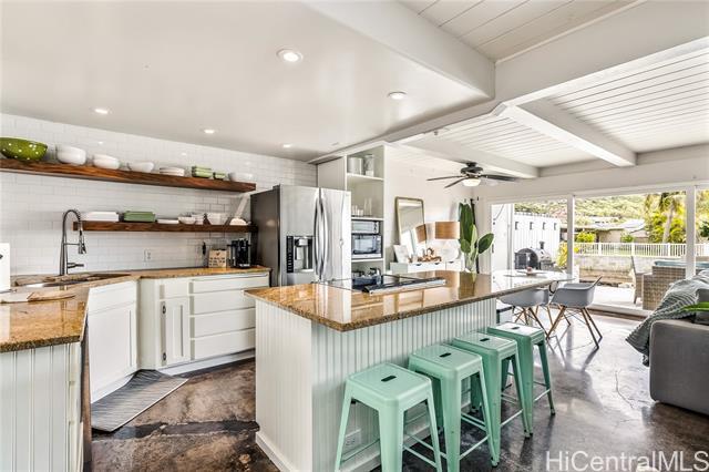Property Photo: 371 Kawaihae Street D HI 96825