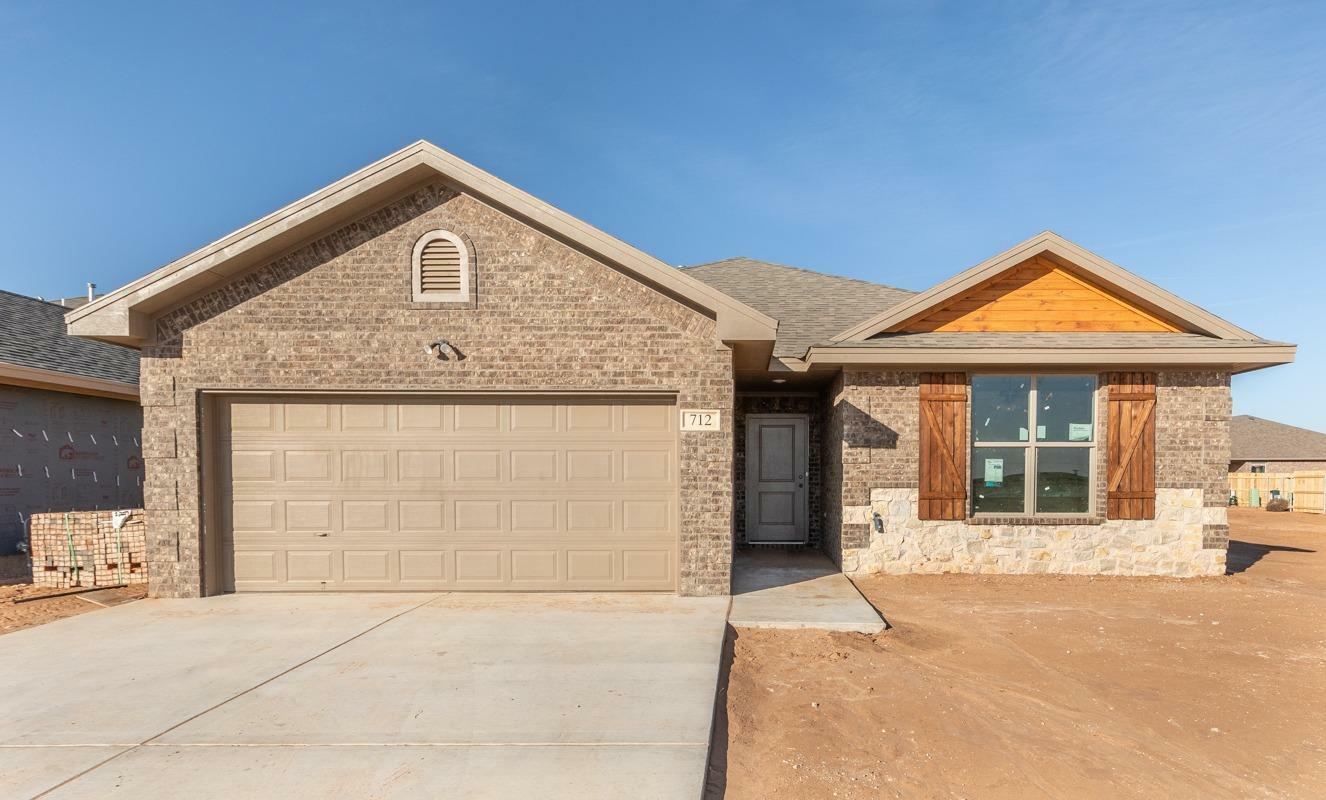 Property Photo:  712 E 18th  TX 79382 