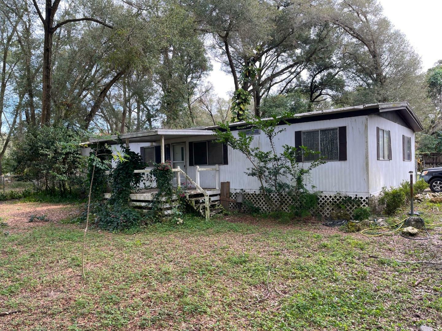 Property Photo:  10607 Skewlee Gardens Drive  FL 33592 