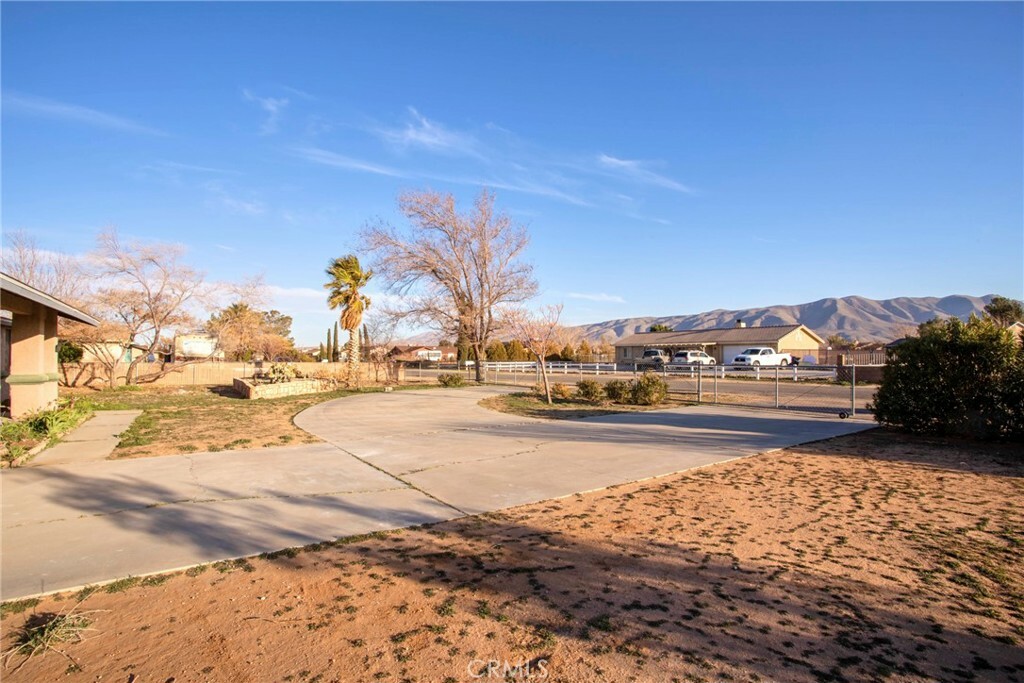 Property Photo:  20990 Rambling Road  CA 92308 