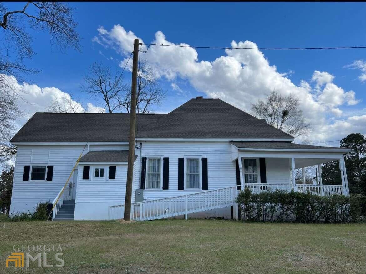 Property Photo: 204 N Randolph Street GA 31068