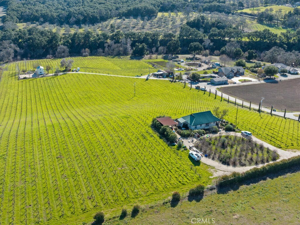 Property Photo:  1651 Plum Orchard Lane  CA 93465 