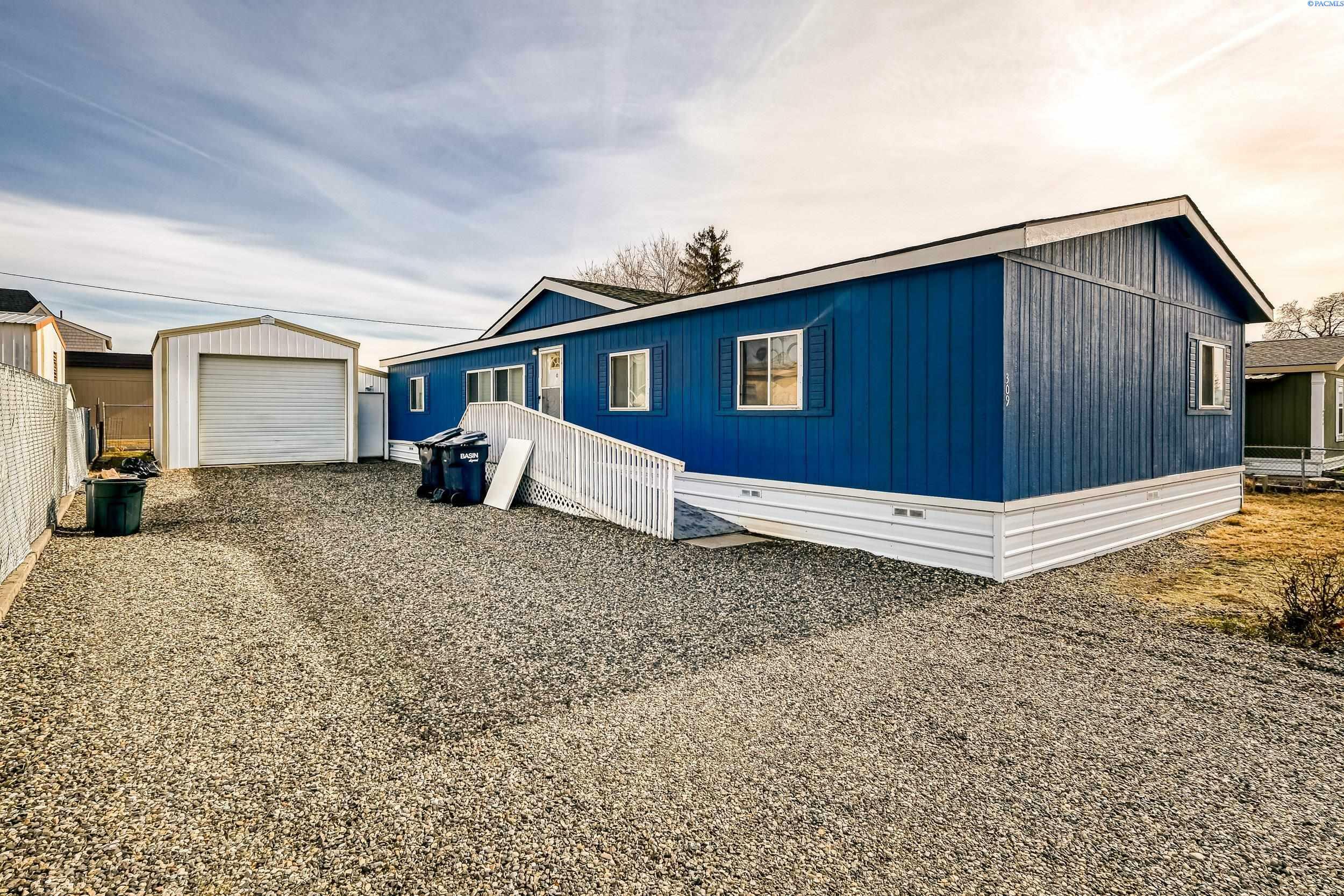 309 S 25th Ave  Pasco WA 99301 photo