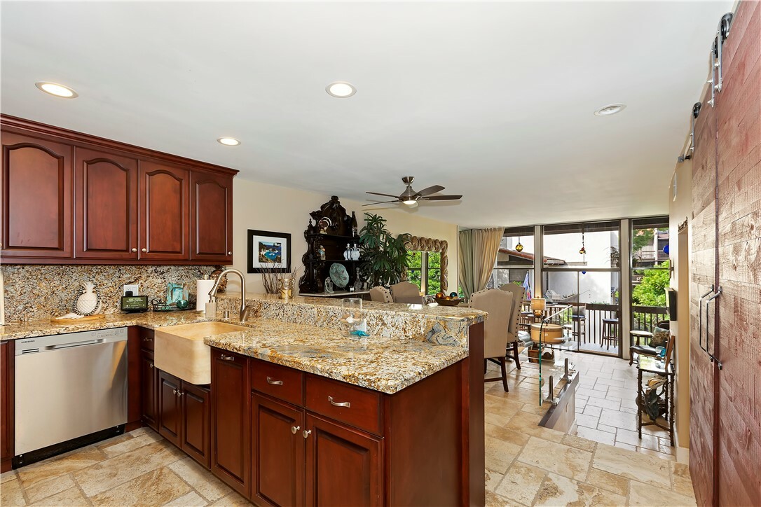 Property Photo:  7213 Marina Pacifica Drive N  CA 90803 