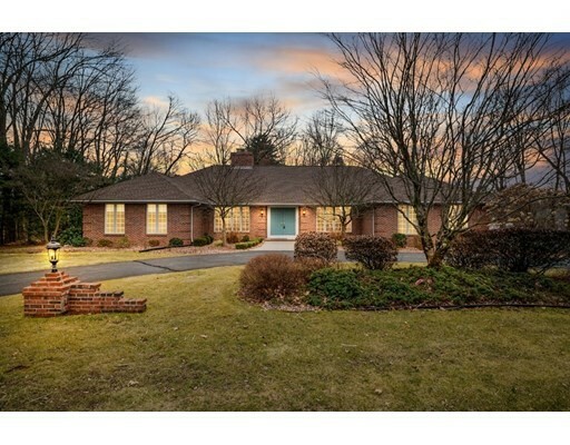 Property Photo: 4 Briar Cliff Dr MA 01095