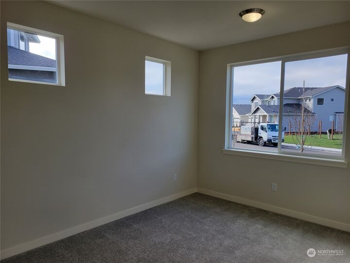 Property Photo:  18317 133rd Avenue E  WA 98374 