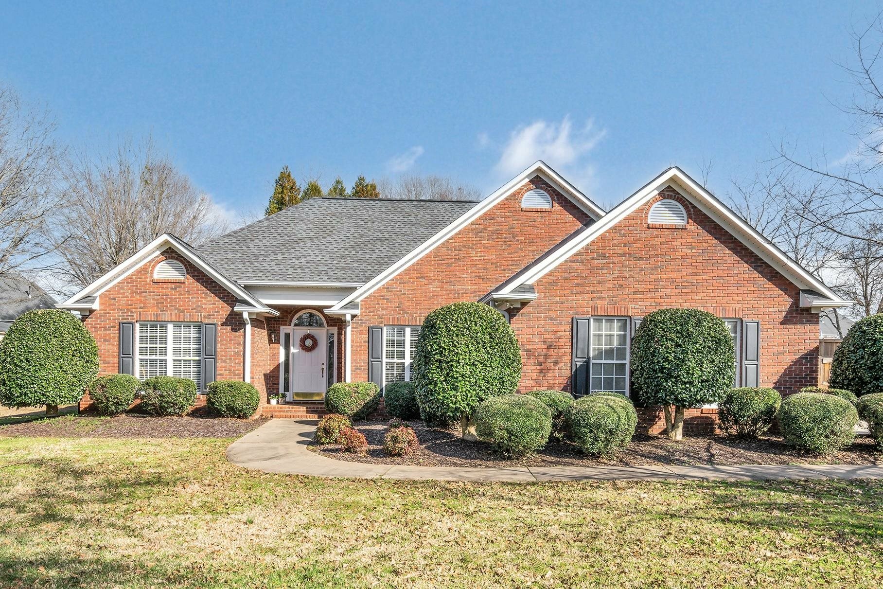 Property Photo: 417 Gramercy Boulevard SC 29301