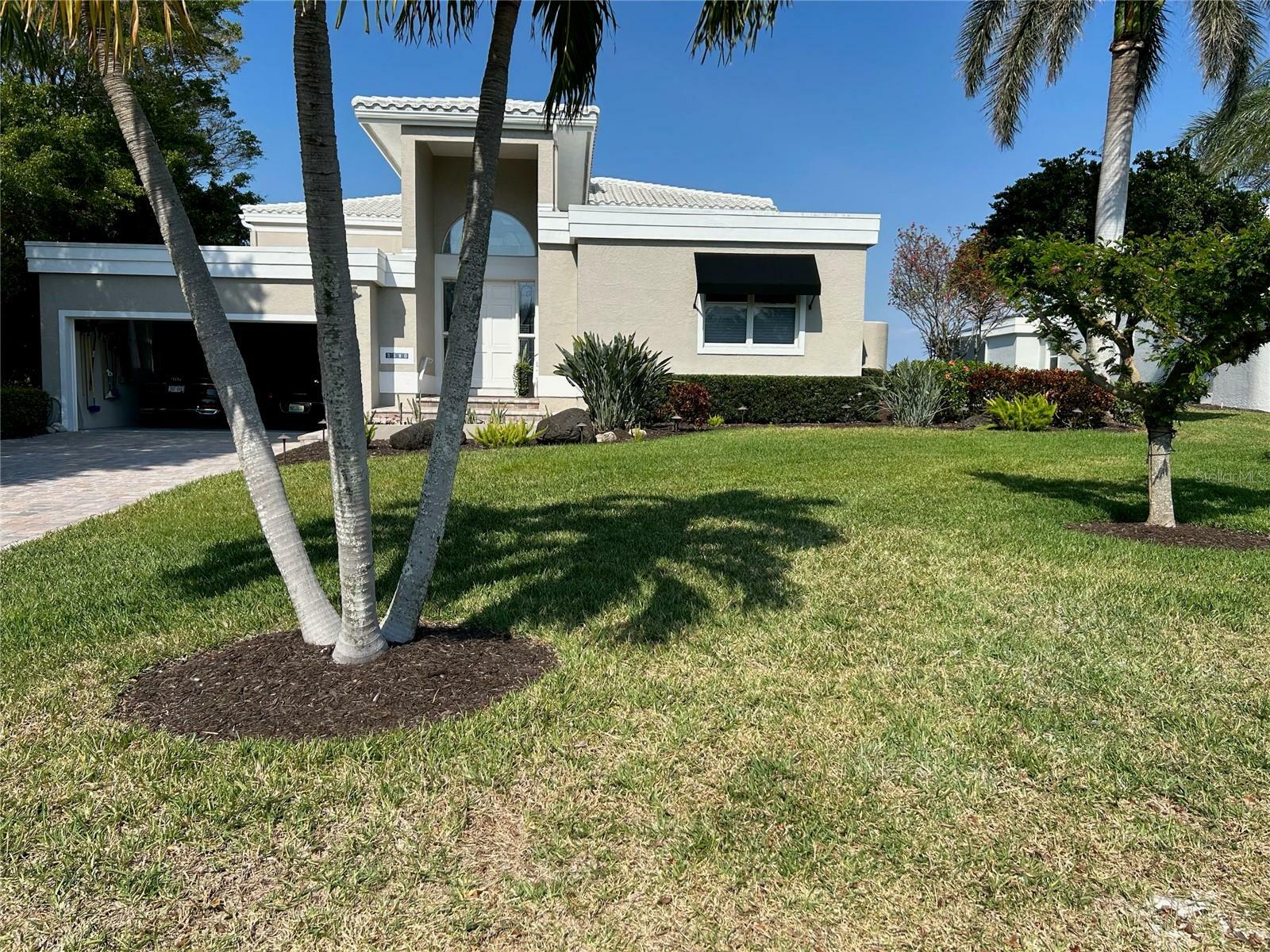 Property Photo: 3580 Mistletoe Lane FL 34228